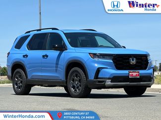 New 2025 Honda Pilot TrailSport video 1
