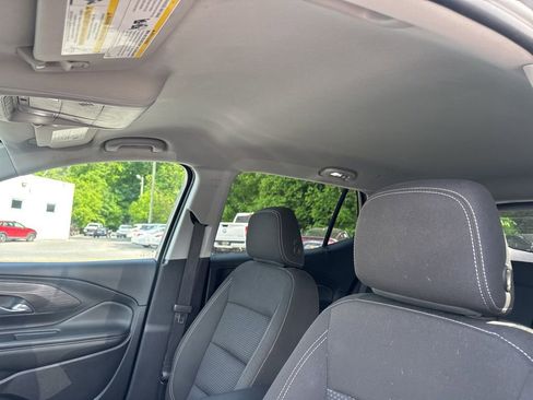 Used 2024 GMC Terrain SLE AWD/4WD image 21