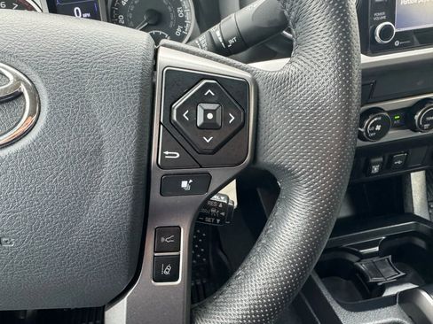 Used 2020 Toyota Tacoma SR image 40