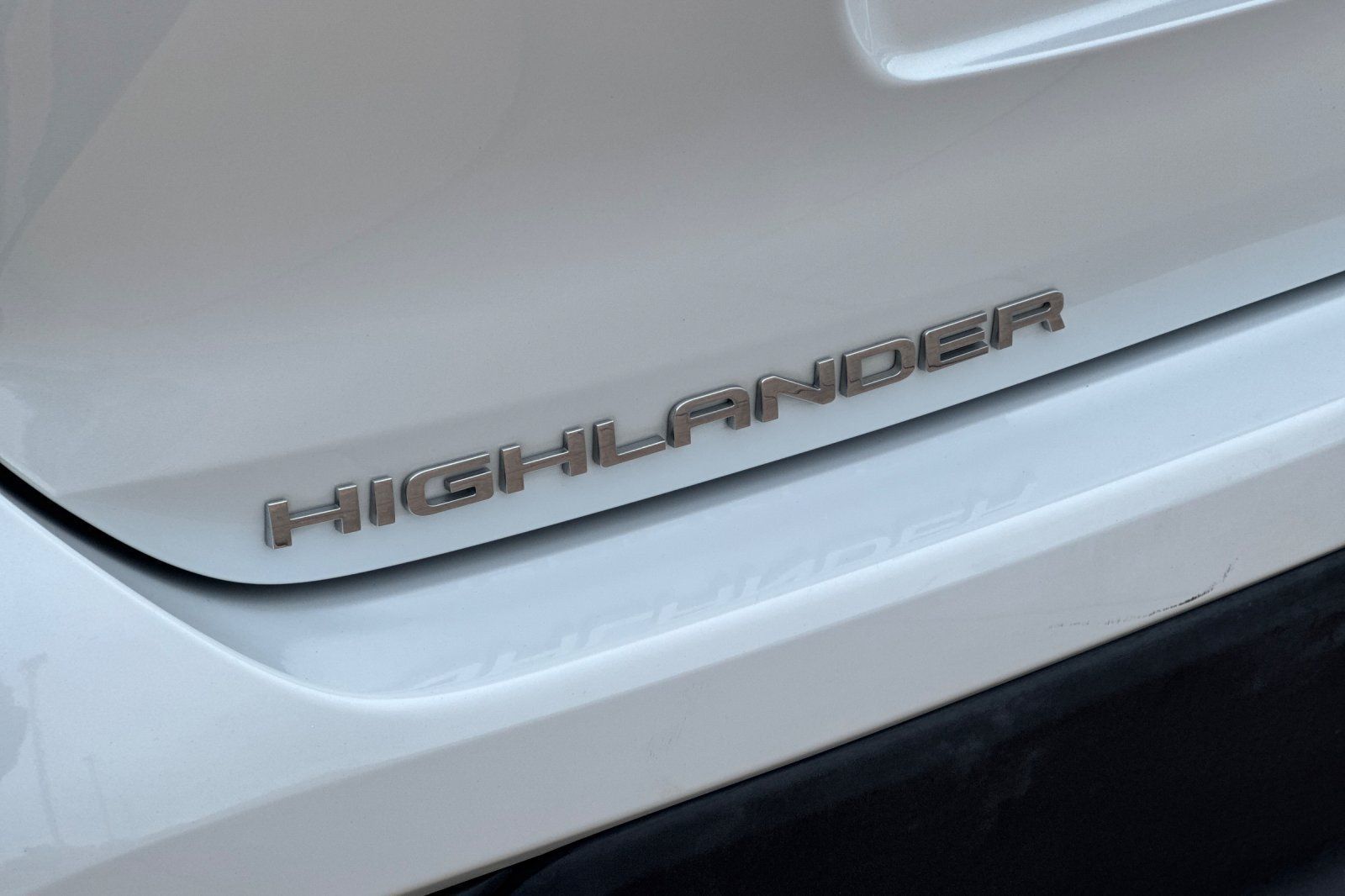 Used 2023 Toyota Highlander LE AWD/4WD image 35