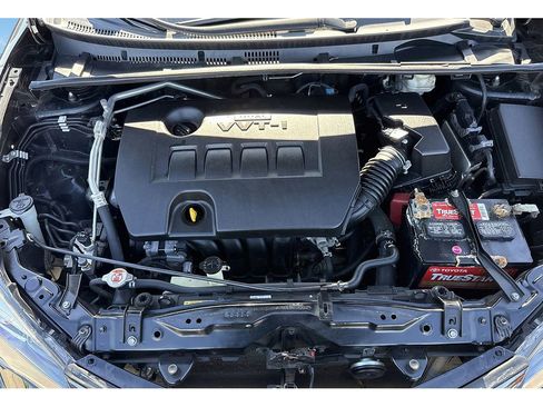 Used 2018 Toyota Corolla XSE image 25