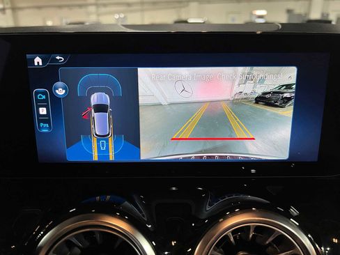 Certified 2025 Mercedes-Benz GLA 250 4MATIC image 36