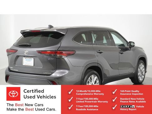 Certified 2025 Toyota Highlander Limited AWD/4WD image 3