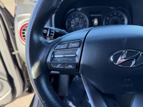 Used 2019 Hyundai Kona Ultimate image 17