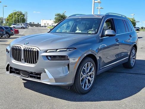 Certified 2026 BMW X7 xDrive40i AWD/4WD image 2