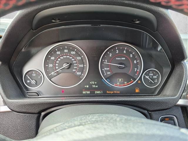 Used 2017 BMW 330i xDrive Wagon AWD/4WD image 9
