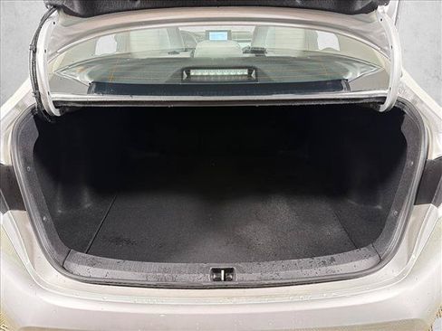 Used 2024 Toyota Corolla SE FWD image 18