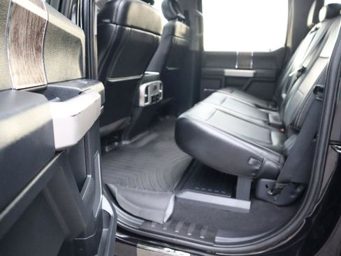 Used 2019 Ford F250 Lariat w/ Lariat Ultimate Package AWD/4WD image 15