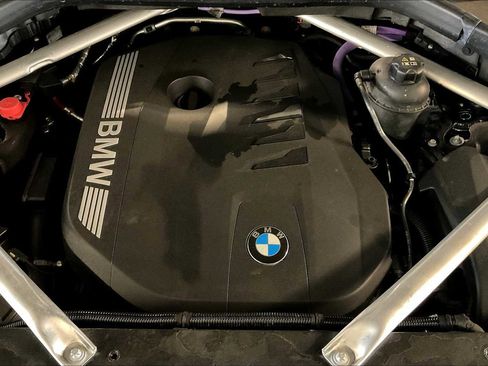 Used 2023 BMW X7 xDrive40i w/ M Sport Package image 25