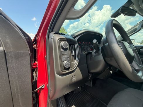 Used 2020 Chevrolet Silverado 1500 Custom Trail Boss w/ Custom Convenience Package AWD/4WD image 11