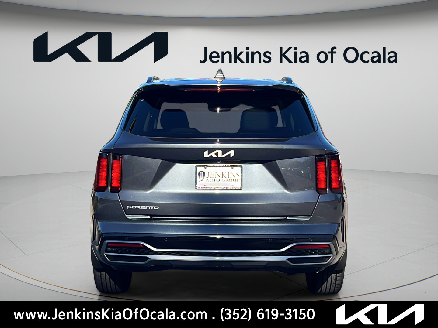 Certified 2023 Kia Sorento EX FWD image 4