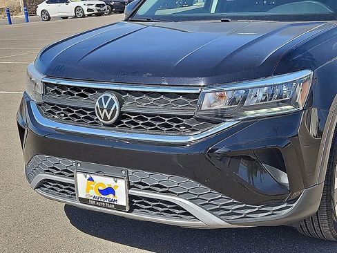 Used 2022 Volkswagen Taos SE image 7