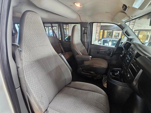 Used 2016 Chevrolet Express 3500 LT w/ LT Preferred Equipment Group image 11