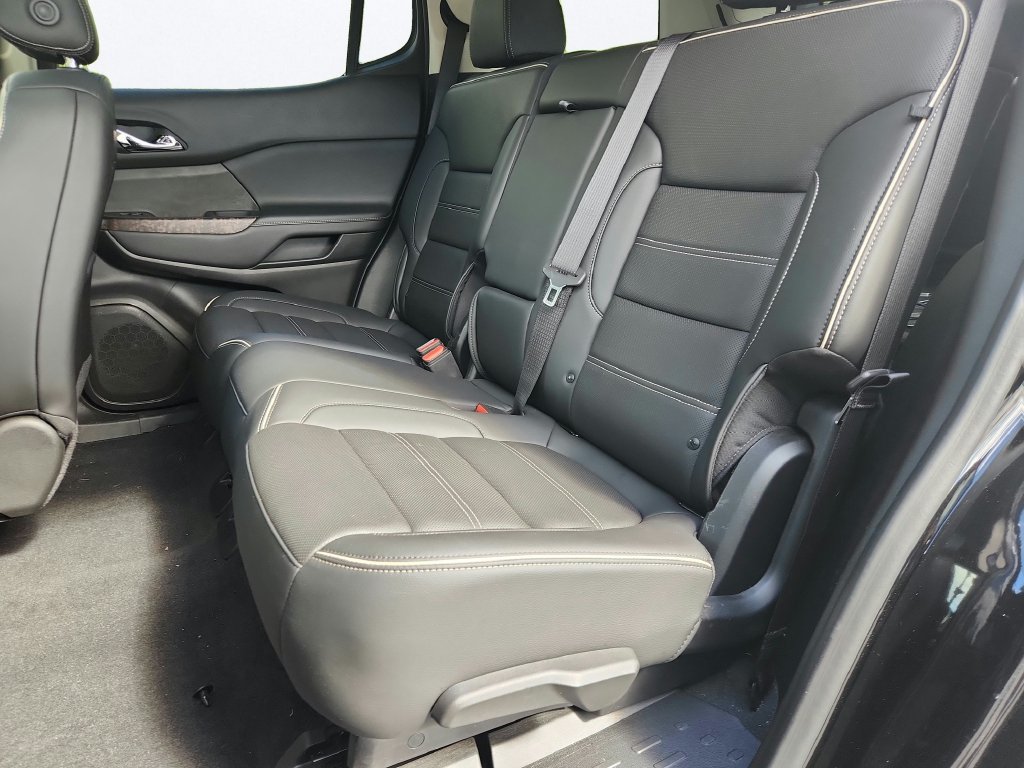 Used 2023 GMC Acadia Denali w/ Denali Ultimate Package AWD/4WD image 22