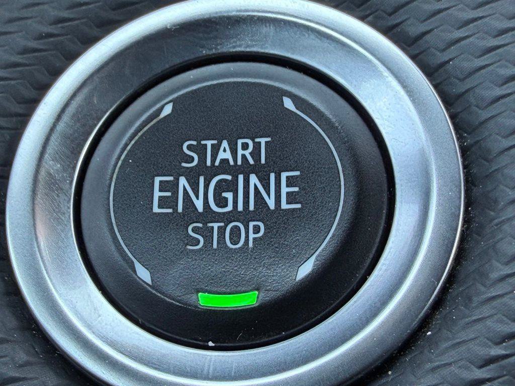 Used 2025 Chevrolet Equinox LT w/ Convenience Package II FWD image 23