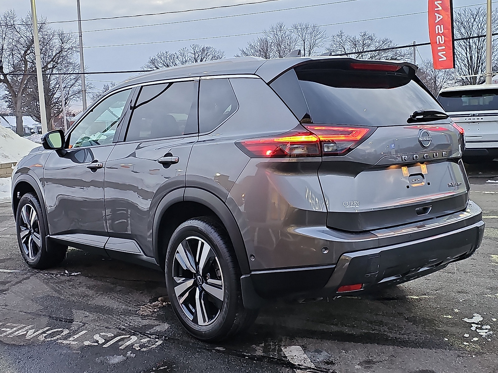 Certified 2025 Nissan Rogue SL w/ Tech Package AWD/4WD image 4