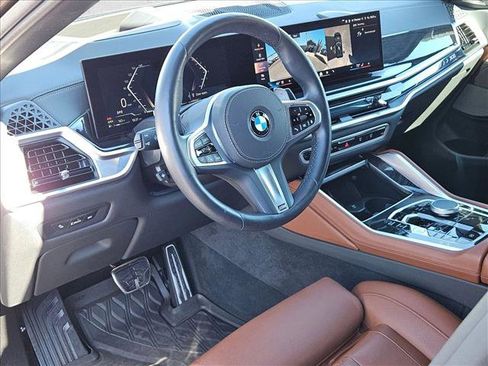 Certified 2025 BMW X6 xDrive40i image 12