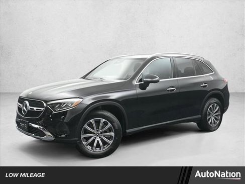 Certified 2025 Mercedes-Benz GLC 300 GLC 300 image 1