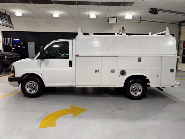 Used 2012 GMC Savana 3500 RWD image 3