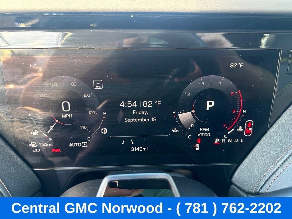 Used 2026 GMC Yukon AT4 AWD/4WD image 16