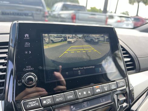 Used 2021 Honda Odyssey Touring image 25