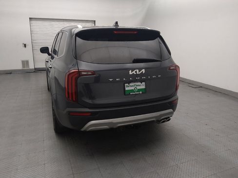 Used 2022 Kia Telluride SX w/ Towing Package FWD image 6