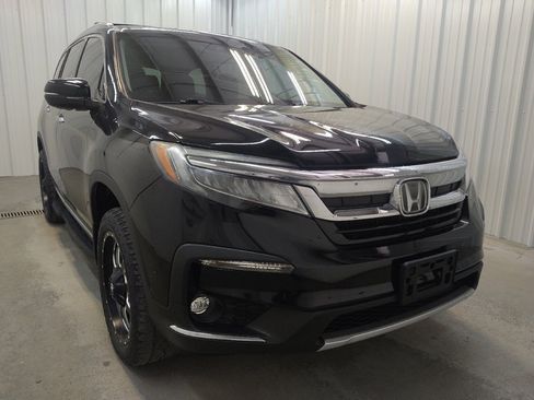 Used 2021 Honda Pilot Touring image 13
