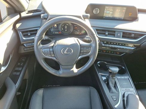 Used 2019 Lexus UX 250h image 12