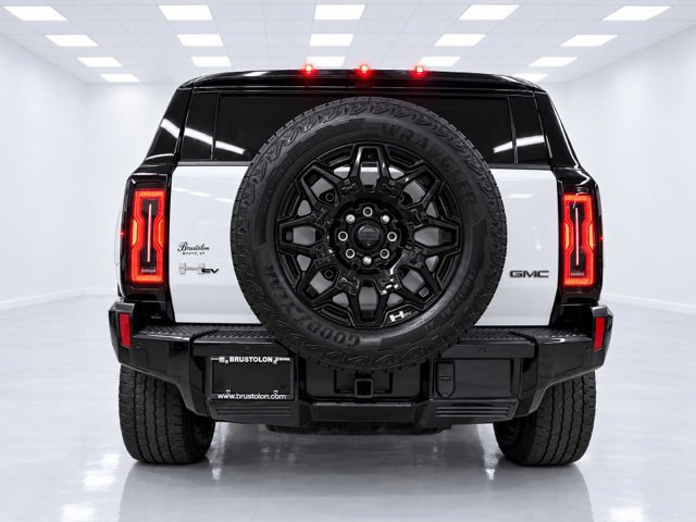 Used 2025 GMC Hummer EV 2X AWD/4WD image 11