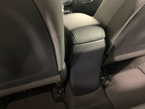 Used 2023 Kia Soul LX w/ Option Group 015 FWD image 32