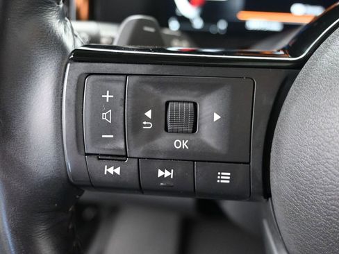 Used 2022 Nissan Pathfinder Platinum w/ Cargo Package image 30