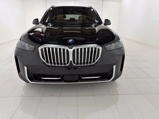 Certified 2024 BMW X5 xDrive40i w/ Parking Assistance Package AWD/4WD image 8