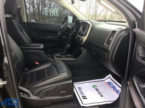 Used 2020 GMC Canyon Denali image 20