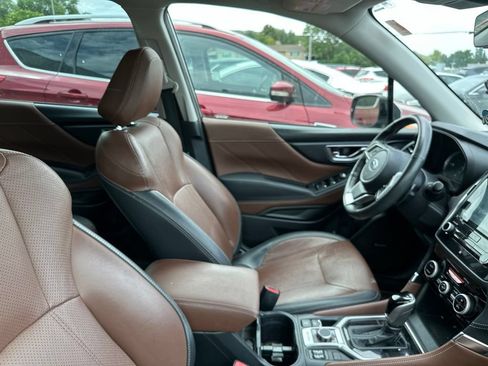 Used 2022 Subaru Forester Touring w/ Popular Package #2 AWD/4WD image 9