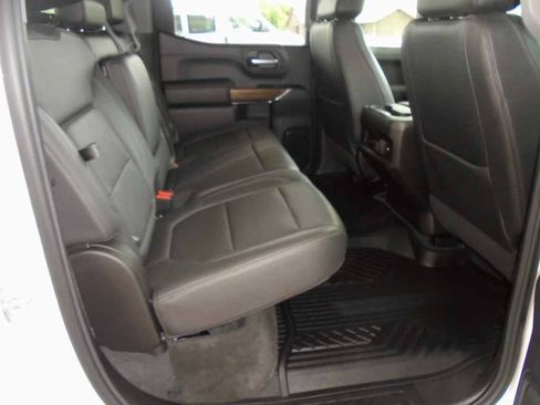 Used 2021 Chevrolet Silverado 1500 LT Trail Boss w/ Convenience Package II AWD/4WD image 10