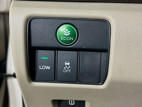Used 2015 Honda Accord EX-L image 17