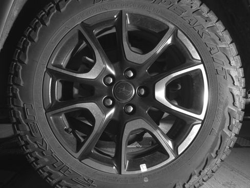 Used 2025 Jeep Compass Trailhawk image 14