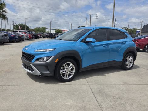 Used 2022 Hyundai Kona SE image 3
