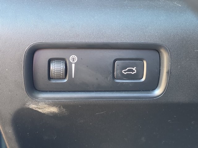 Used 2022 Polestar Polestar 2 w/ Plus Package AWD/4WD image 19