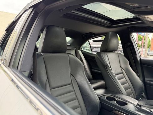 Used 2019 Lexus IS 300 F Sport w/ F Sport Package AWD/4WD image 9