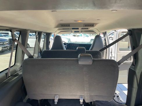 Used 2016 Chevrolet Express 2500 LS image 28
