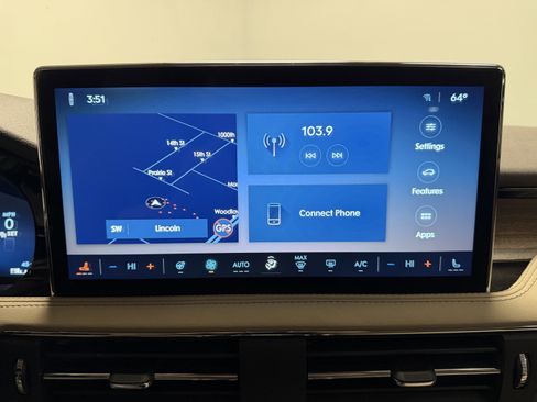 Used 2023 Lincoln Corsair Reserve w/ Equipment Group 201A image 5