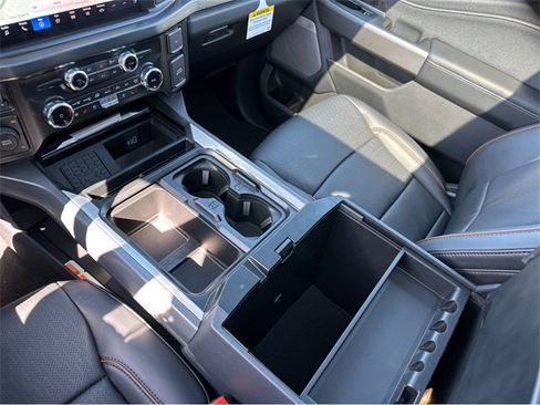 New 2025 Ford F250 Lariat w/ Lariat Ultimate Package image 34