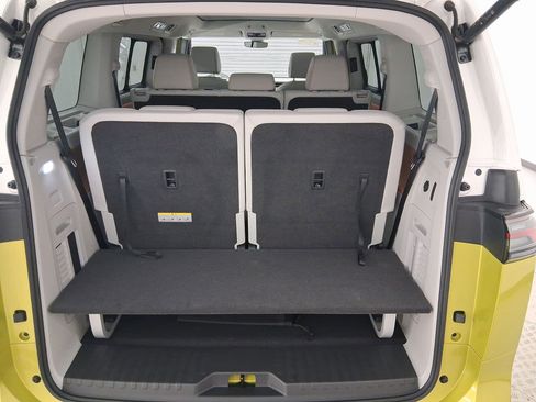 Used 2025 Volkswagen ID. Buzz 1st Edition image 28