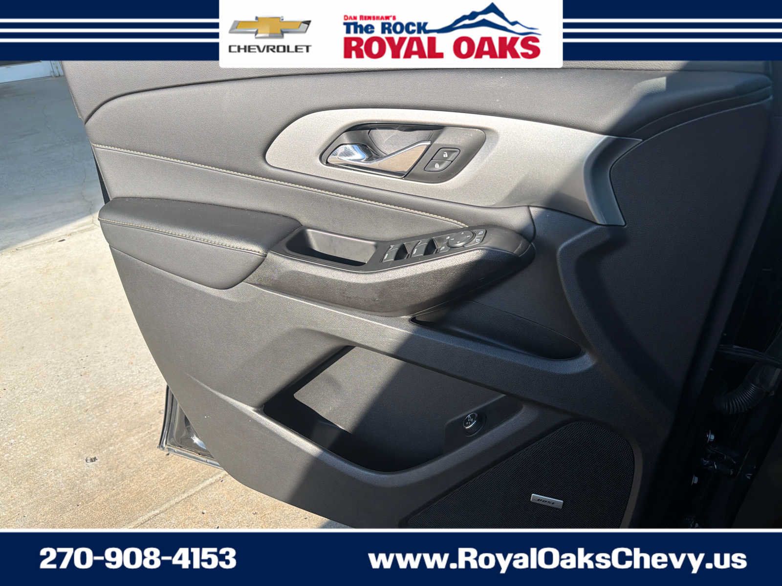 Used 2023 Chevrolet Traverse LT w/ LT Premium Package AWD/4WD image 21