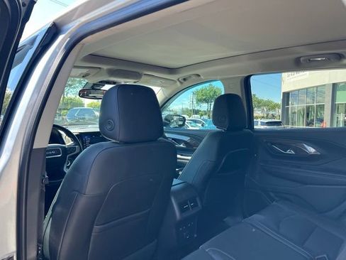 Used 2020 GMC Terrain Denali w/ Denali Premium Package AWD/4WD image 11