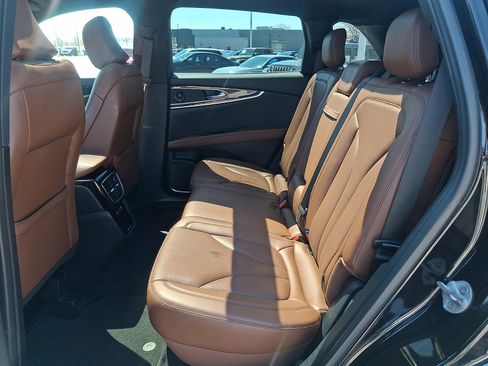 Used 2022 Lincoln Nautilus Reserve AWD/4WD image 10