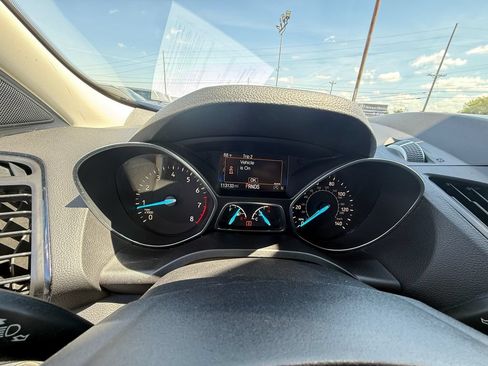 Used 2019 Ford Escape Titanium FWD image 17