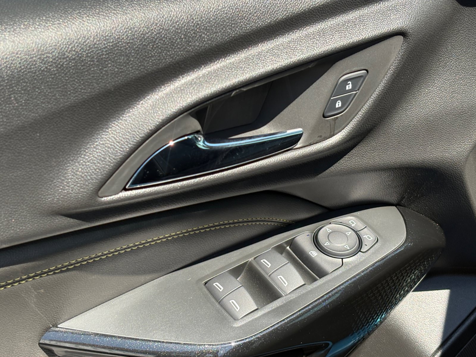 New 2026 Chevrolet Trax LT w/ Driver Confidence Package FWD image 18