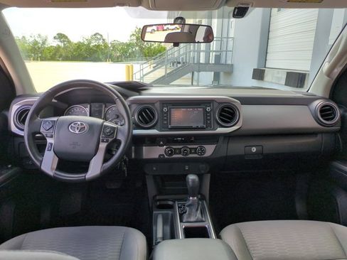 Used 2016 Toyota Tacoma SR5 w/ Towing Package image 16